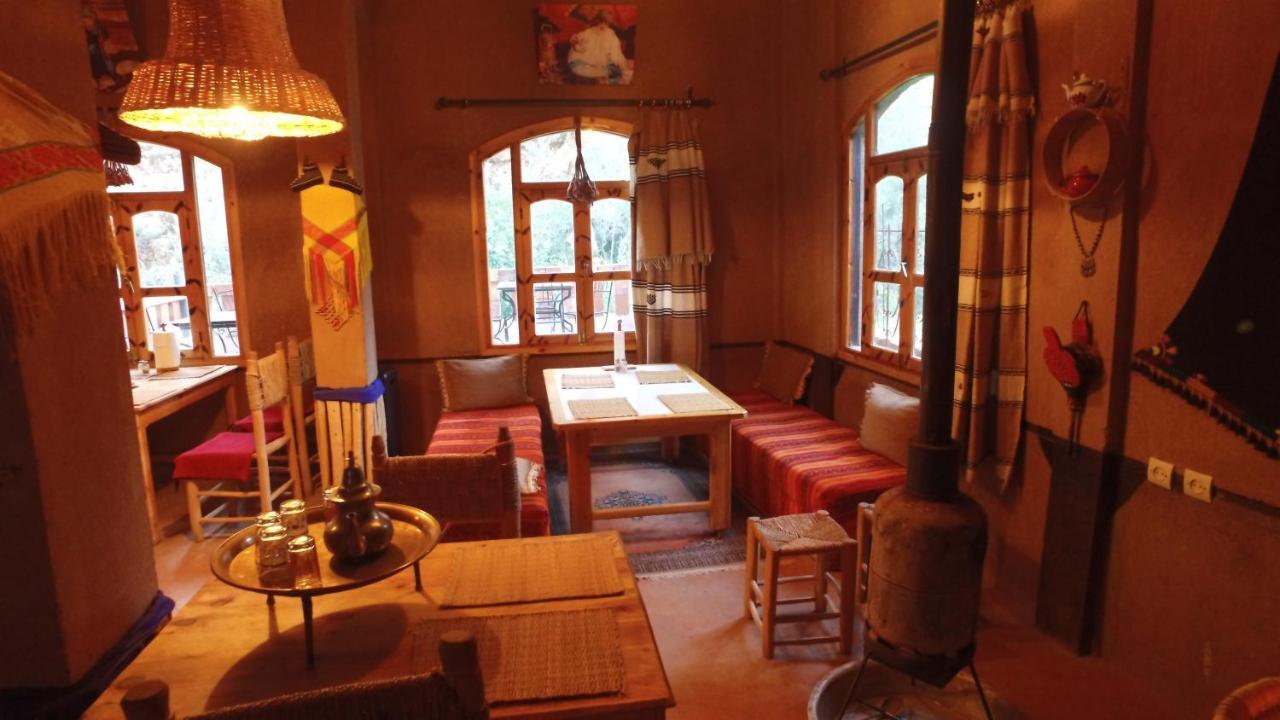 Riad Pizzeria Marhaba Akhendachou n'Ait Ouffi Экстерьер фото