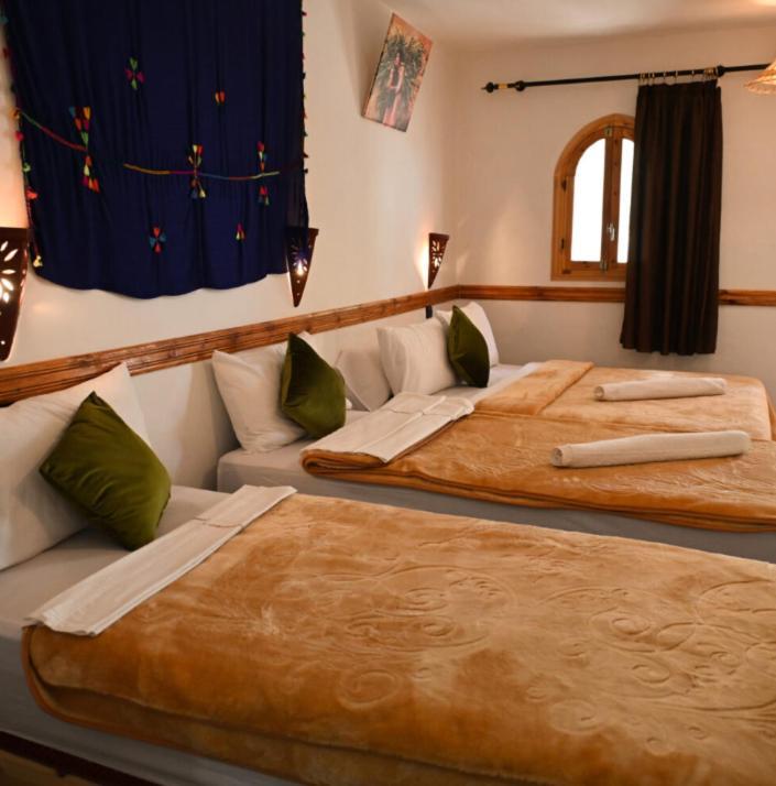 Riad Pizzeria Marhaba Akhendachou n'Ait Ouffi Экстерьер фото
