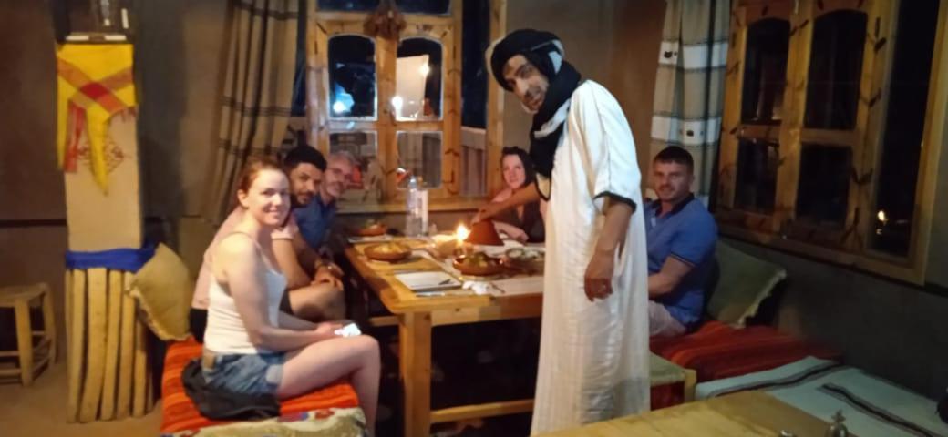 Riad Pizzeria Marhaba Akhendachou n'Ait Ouffi Экстерьер фото