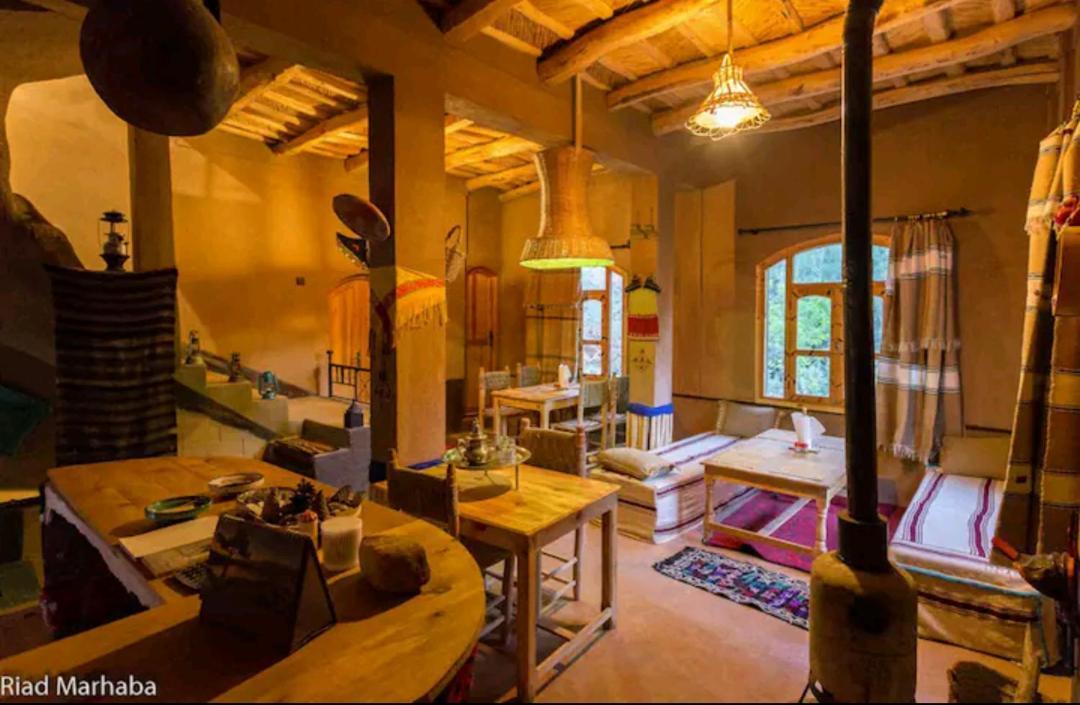 Riad Pizzeria Marhaba Akhendachou n'Ait Ouffi Экстерьер фото