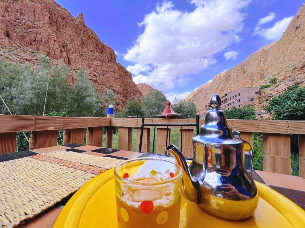 Riad Pizzeria Marhaba Akhendachou n'Ait Ouffi Экстерьер фото