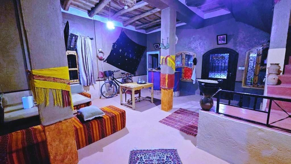 Riad Pizzeria Marhaba Akhendachou n'Ait Ouffi Экстерьер фото