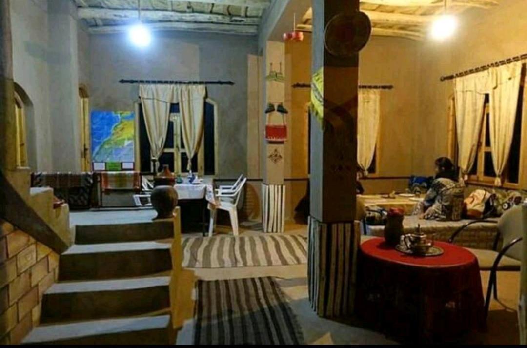 Riad Pizzeria Marhaba Akhendachou n'Ait Ouffi Экстерьер фото