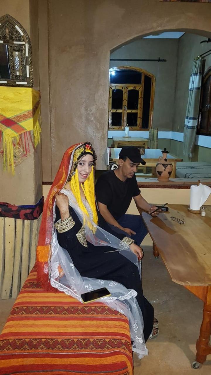 Riad Pizzeria Marhaba Akhendachou n'Ait Ouffi Экстерьер фото
