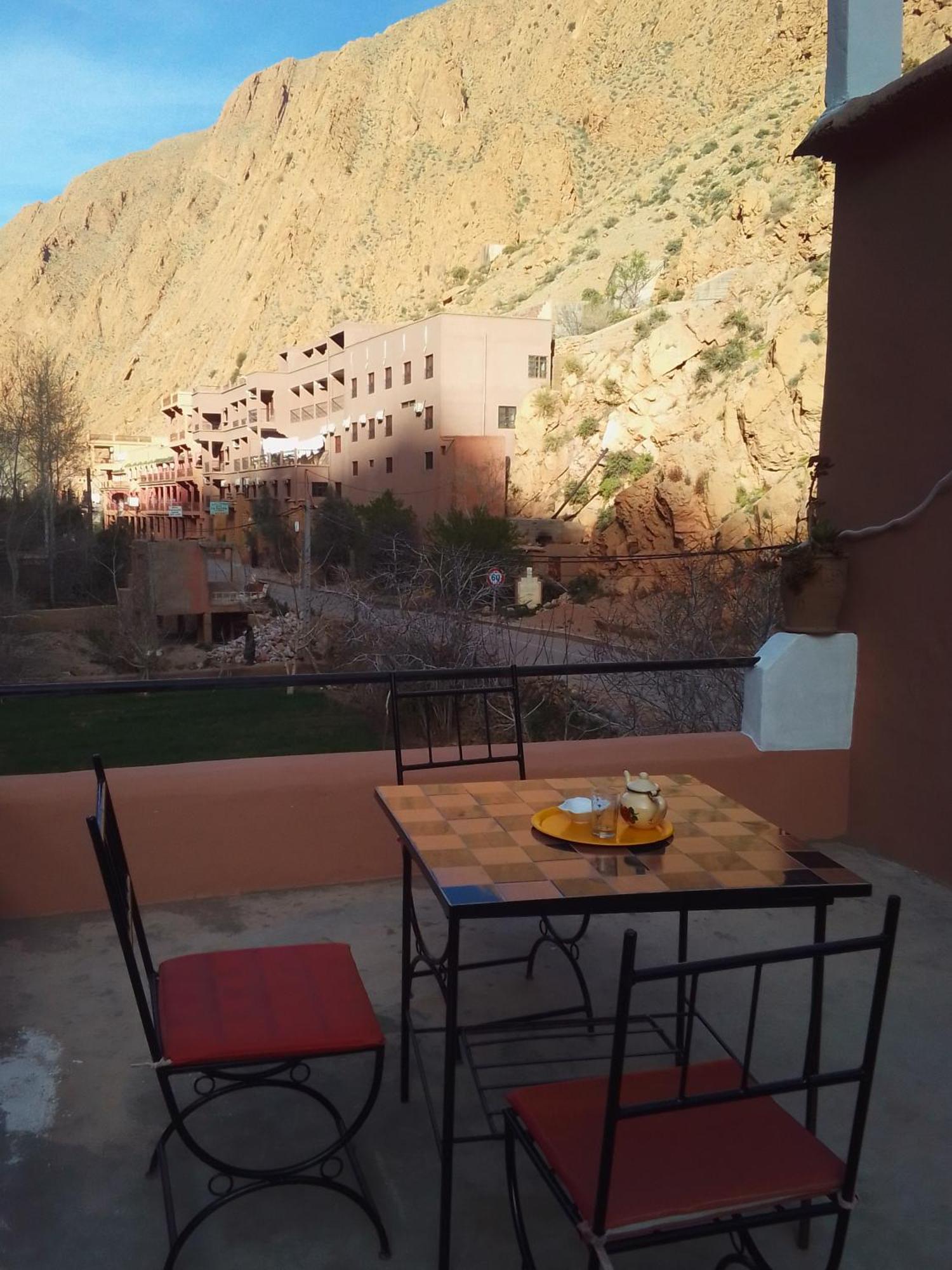 Riad Pizzeria Marhaba Akhendachou n'Ait Ouffi Экстерьер фото